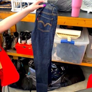 Girl’s Levi’s Jeans, 14 REG, Dark blue denim